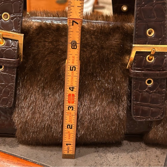 Pritzi Brown Faux Fur Women’s VINTAGE Handbag - Picture 12 of 16
